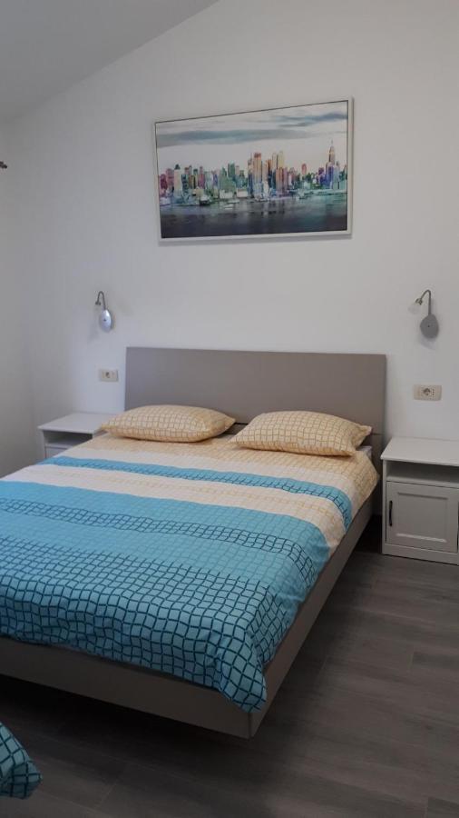 Vila Veronika 2 Πούλα Εξωτερικό φωτογραφία