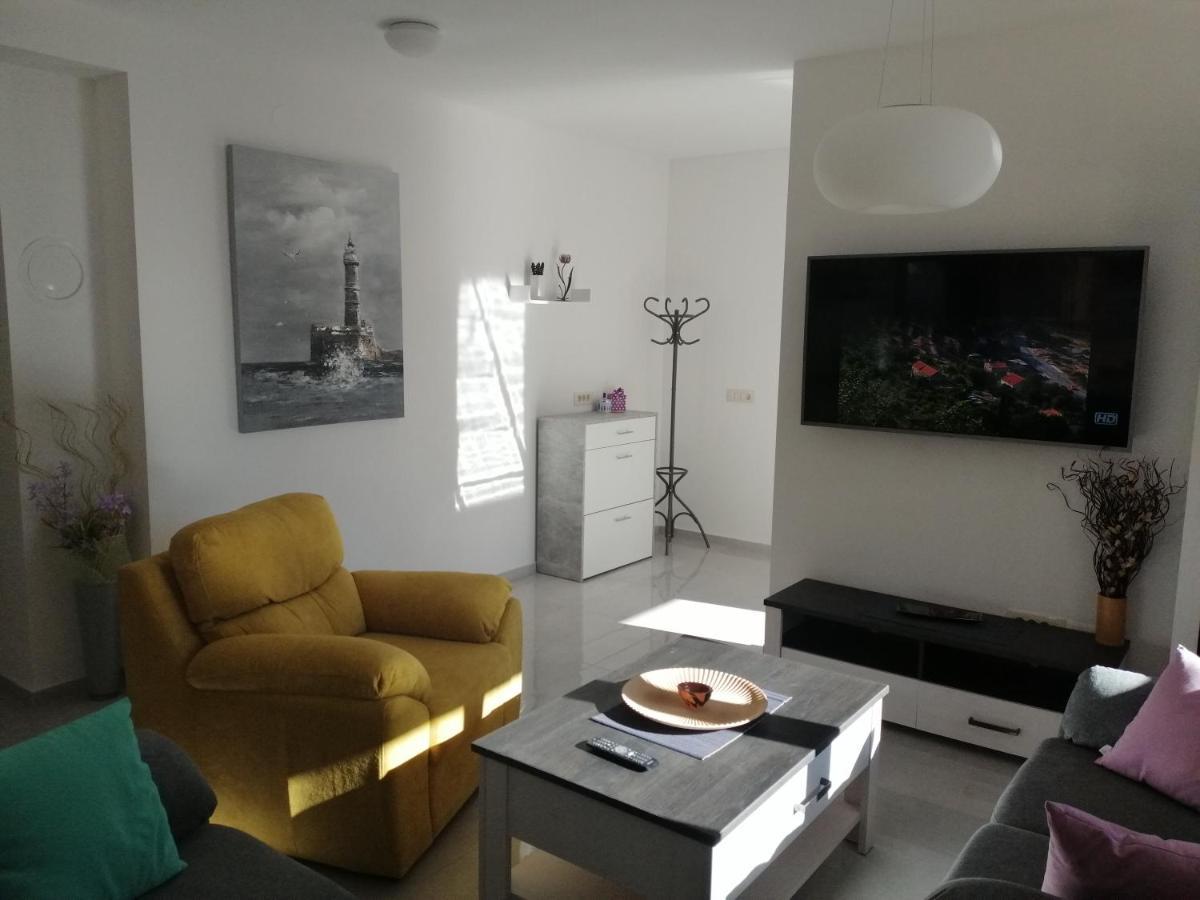 Vila Veronika 2 Πούλα Εξωτερικό φωτογραφία