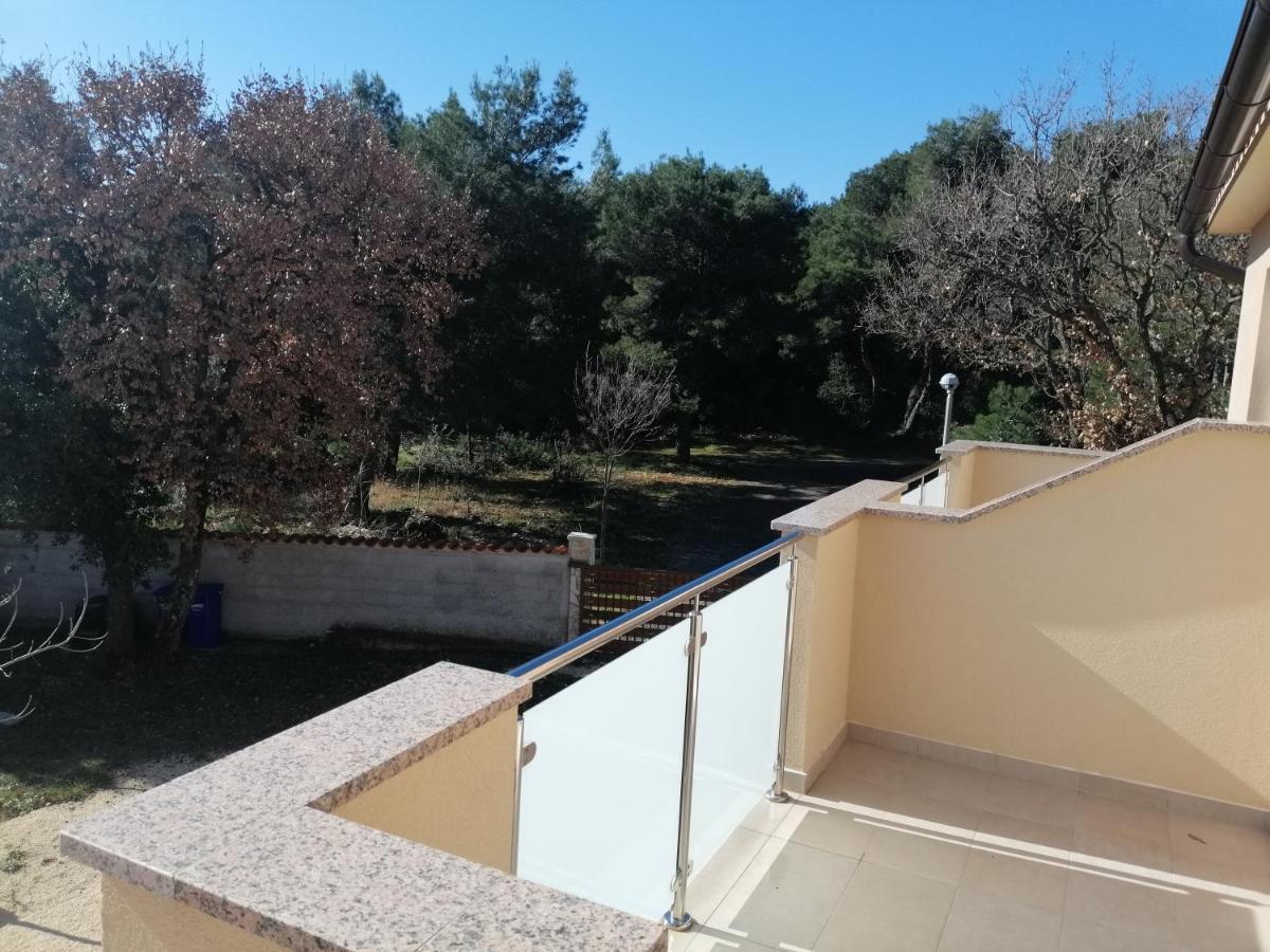 Vila Veronika 2 Πούλα Εξωτερικό φωτογραφία